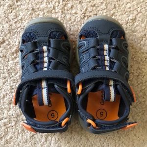 Toddler size 5 boy sandals